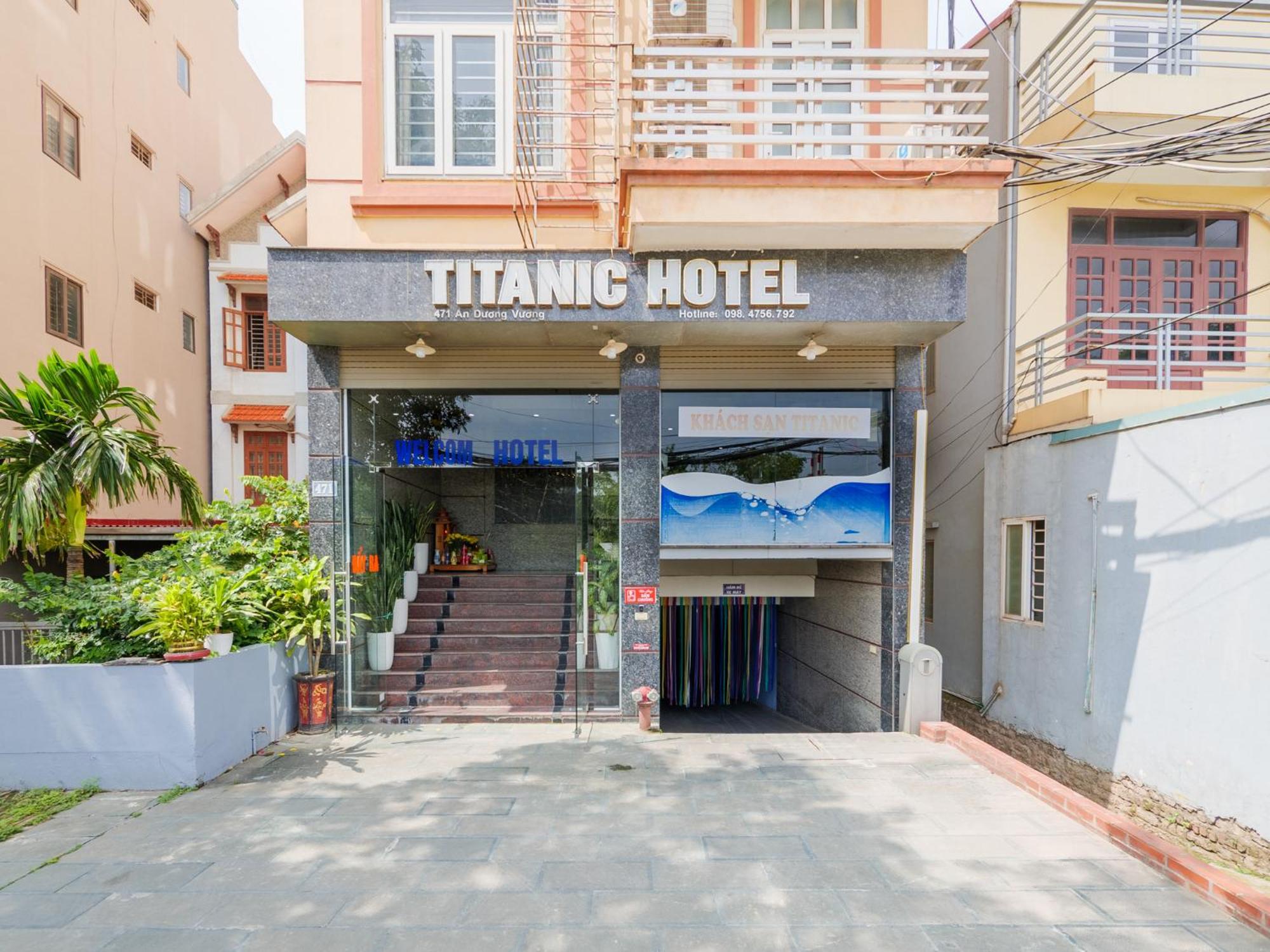 Titanic Hotel - Hanoi, Hanoi